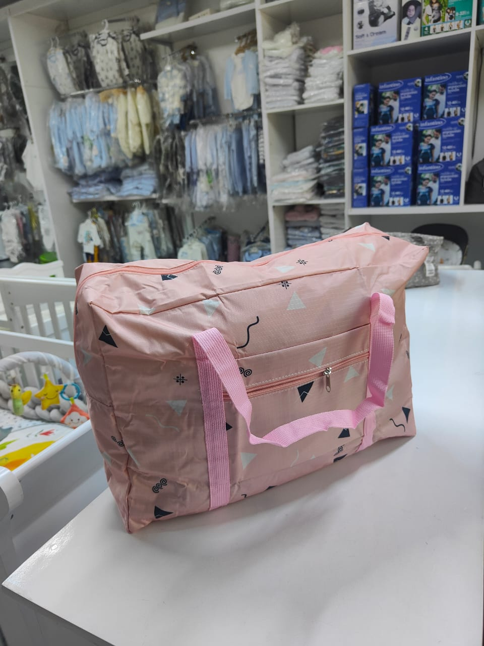 Foldable Geometric Travel Duffel Bag with Trolley Sleeve – Lightweight Expandable Weekend Bag
