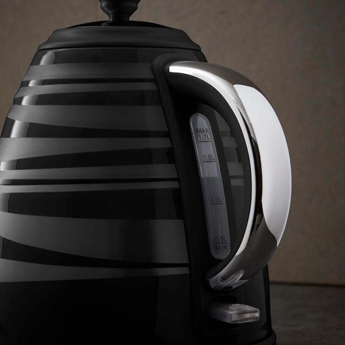 Swan Symphony 1.7L Jug Kettle Black – 3000W Rapid Boil Cordless Kettle