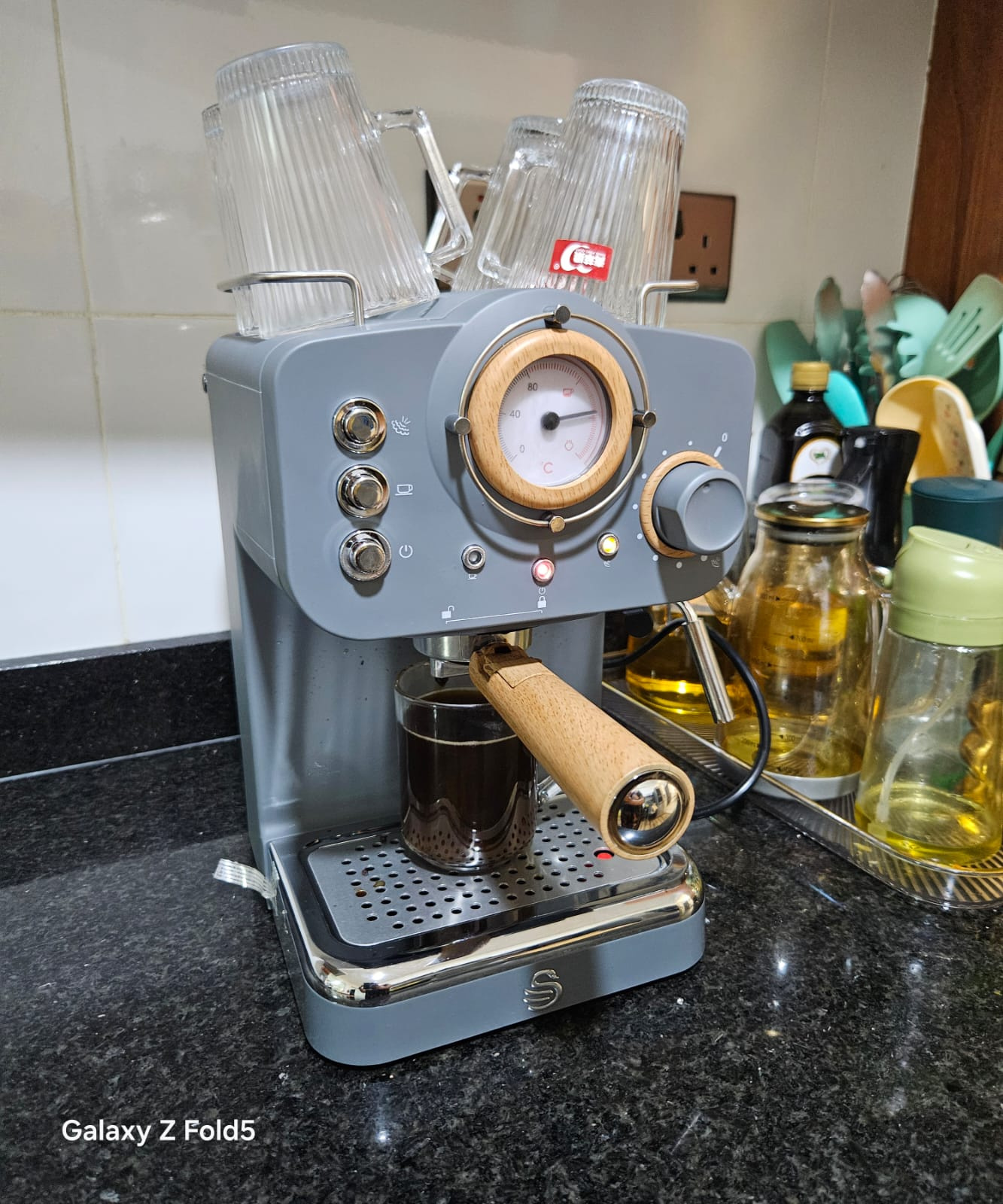Swan Nordic Espresso Coffee Machine Slate Grey – 15 Bar Pump