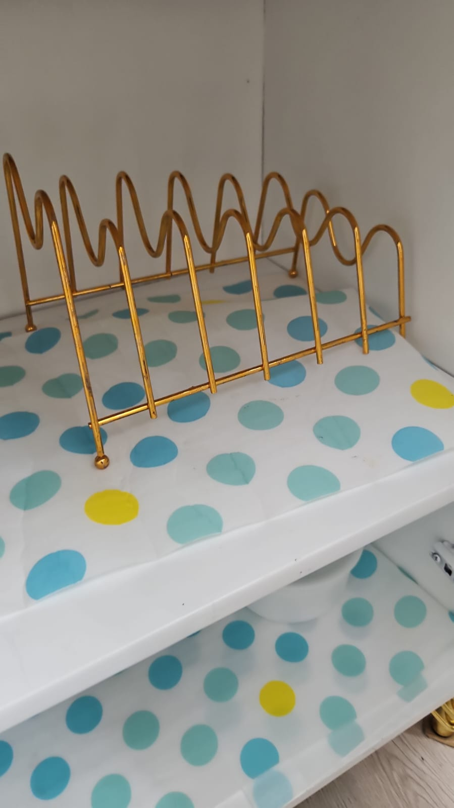 Gold-Plated Plate Holder Rack Organizer – Stainless Steel Dish & Lid Storage