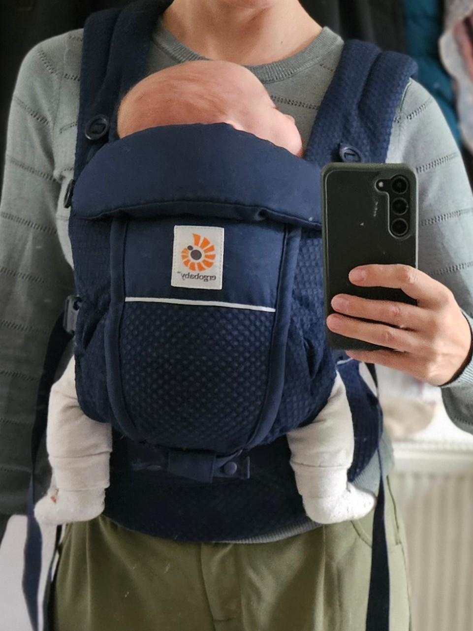 Ergobaby Omni Breeze Breathable Baby Carrier – Navy Blue