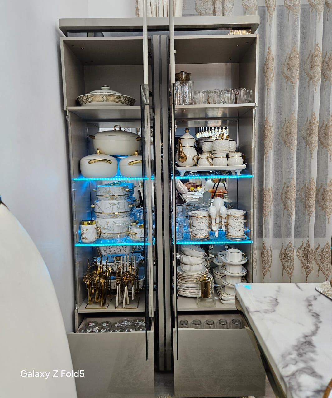 Modern High-Gloss Crockery Cabinet with LED Lighting | Glass Display Storage Unit