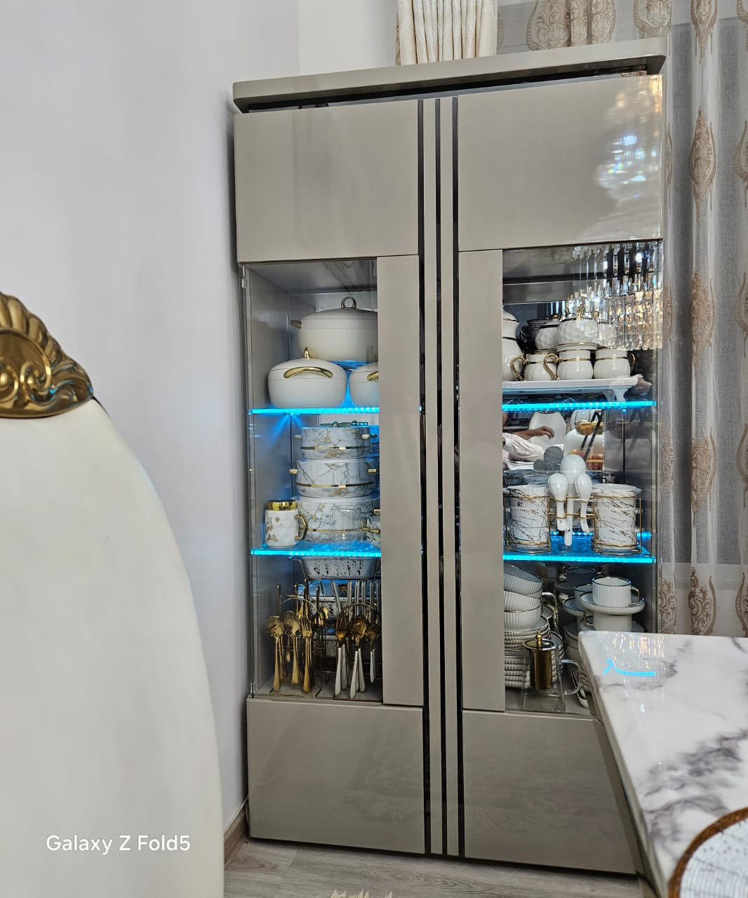 Modern High-Gloss Crockery Cabinet with LED Lighting | Glass Display Storage Unit