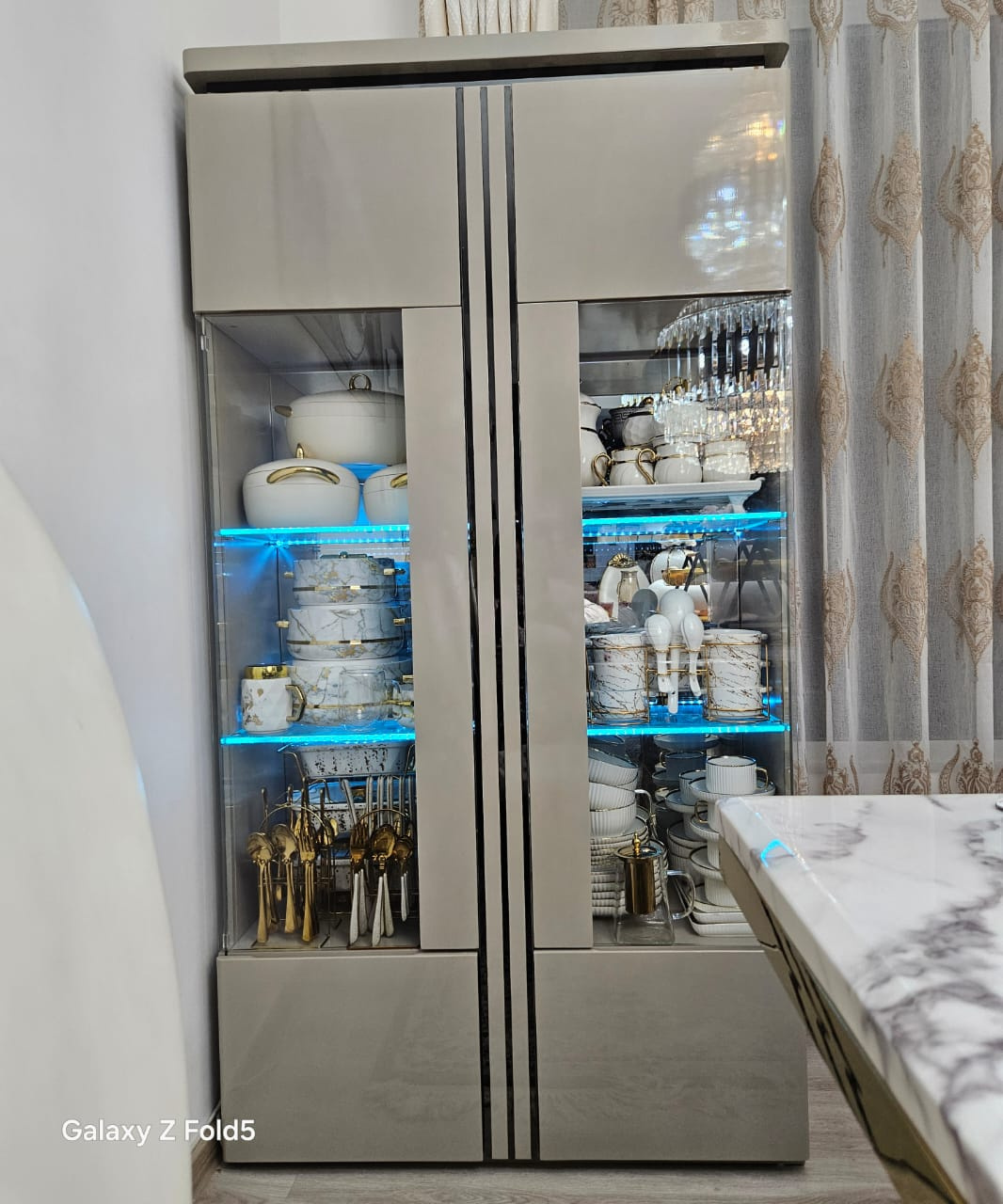 Modern High-Gloss Crockery Cabinet with LED Lighting | Glass Display Storage Unit