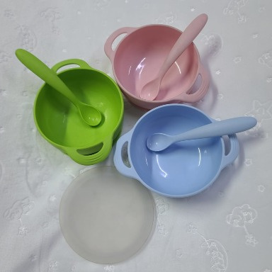 P Baby Suction Bowl and Spoon Set with Lid