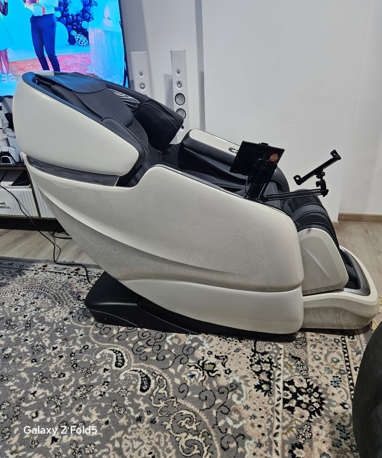 Zero Gravity 4D Massage Chair | Full-Body Smart Recliner with SL-Track & Air Compression